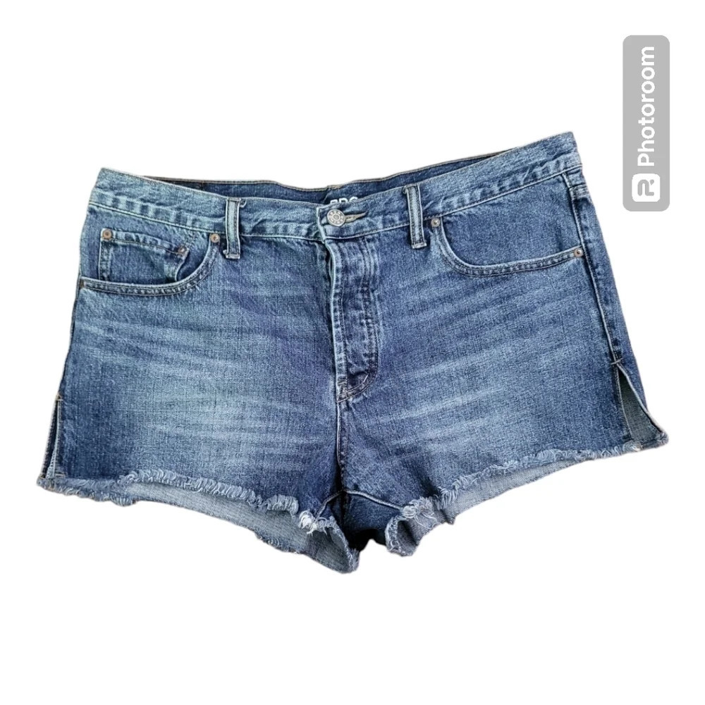 💕BDG mid rise breezy short